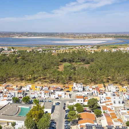 Mar T1 A Poucos Metros Da De Monte Gordo